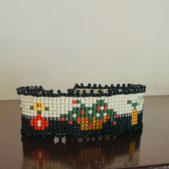 Handmade handcrafted potted flowers on black beaded loomed bracelet adjustable - Picture 9 of 10